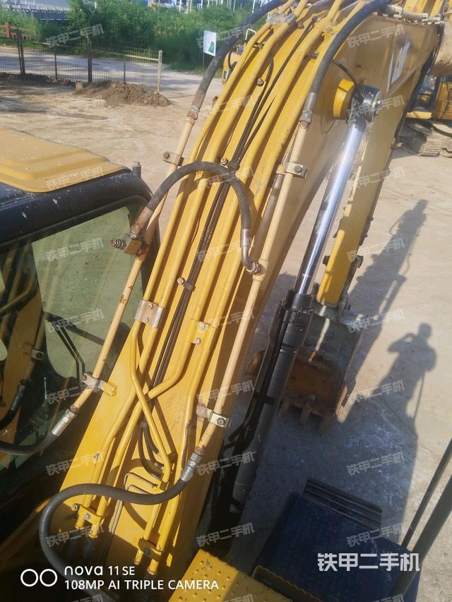 大臂背部俯視（工作和回轉裝置）