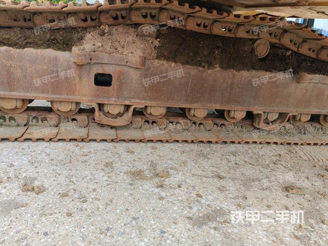 右侧行走马达盖板（行走机构）