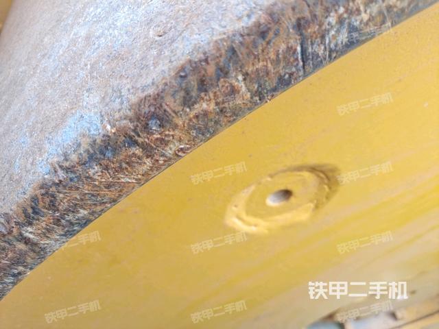 前轮左侧减震块连接及部件（压路机前后车架）