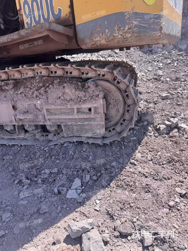 右驱动轮（行走机构）