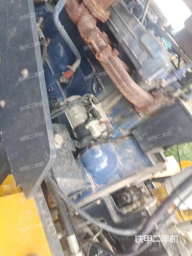 风扇及皮带（压路机发动机舱）