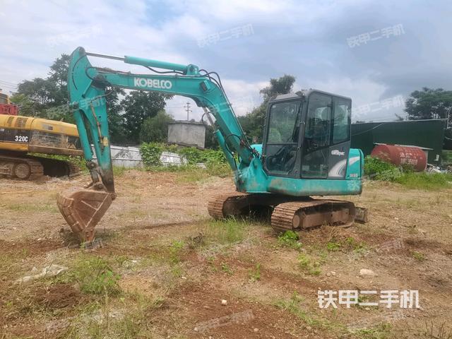 神钢SK60-8挖掘机