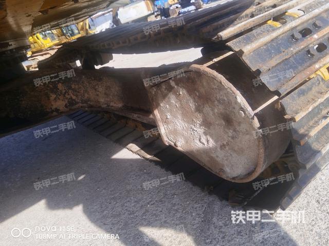 左側行走馬達蓋板（行走機構）