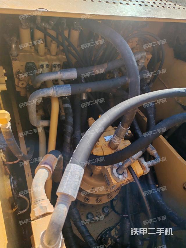 氣門室蓋螺絲特寫（上車部件）