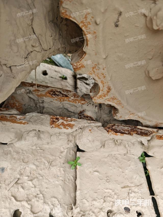 左侧行走马达盖板（行走机构）