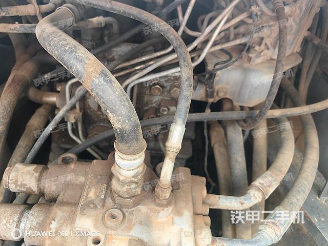 液壓泵艙室正面整體（整機(jī)外觀）