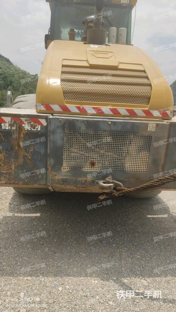 整机左侧（设备外观及核心部件）