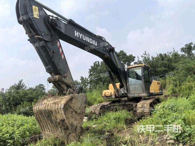 现代R350LVS挖掘机