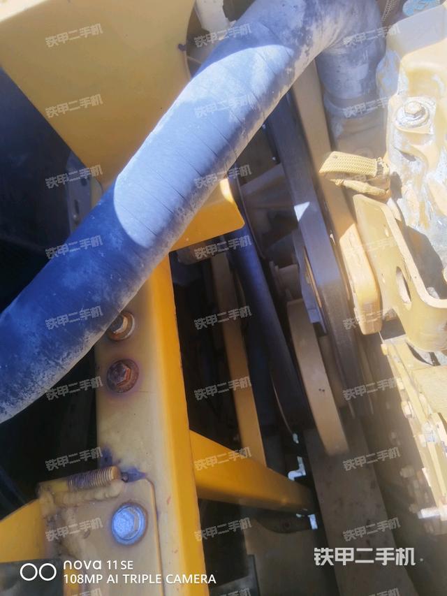 中央回转接头特写（上车部件）