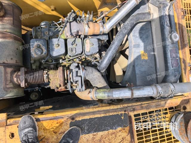 发动机室（上车部件）