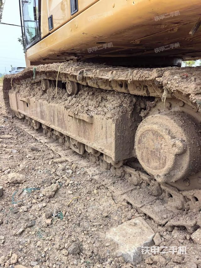 单侧履带整体（整机外观）