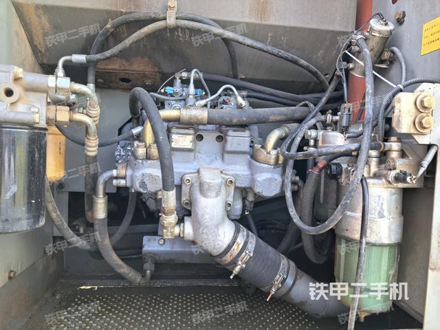 電瓶（大件艙室）