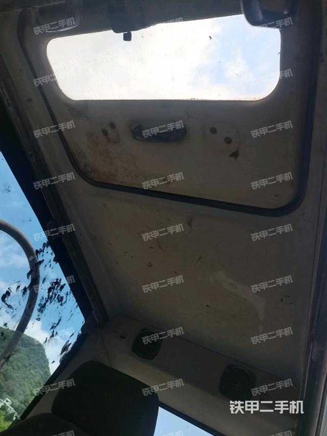 顶棚整体（驾驶室部分）