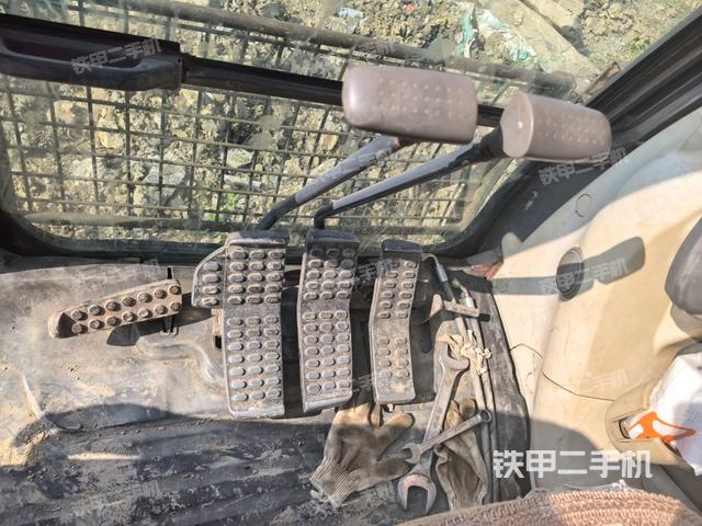 座椅后部（駕駛室部分）