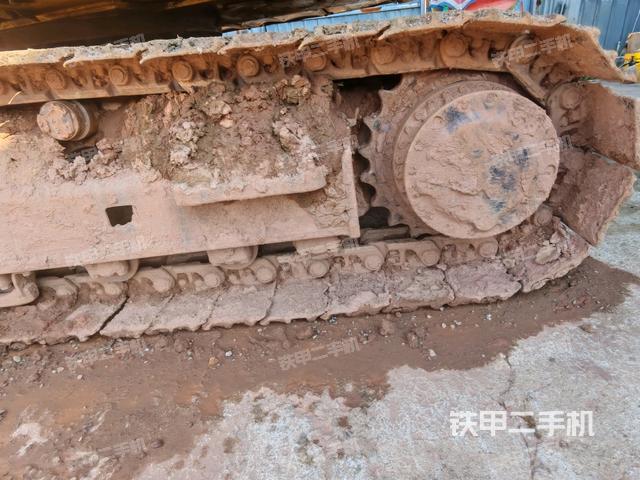 左側(cè)履帶整體?（行走機構(gòu)）