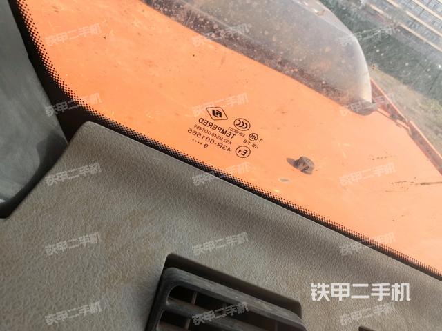 右側(cè)玻璃角標(biāo)（駕駛室部分）