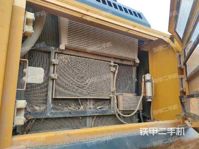 散熱器正面（大件艙室）