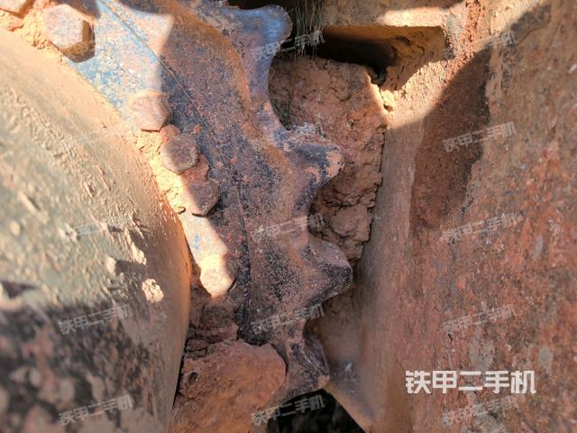 右侧行走马达盖板（行走机构）