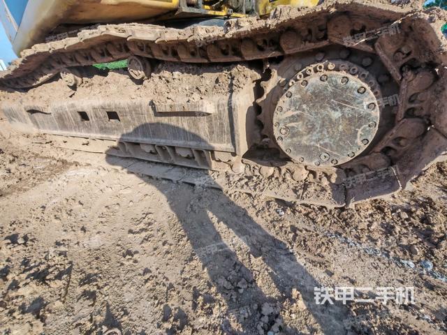 单侧履带整体（整机外观）