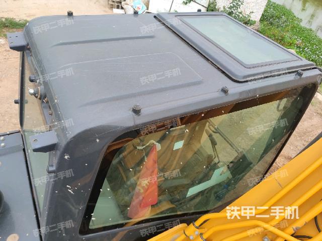 驾驶室顶部俯视（上车部件）