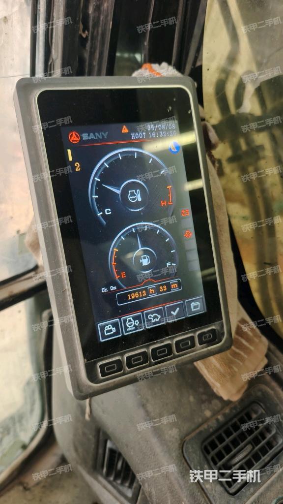 显示屏 （驾驶室部分）