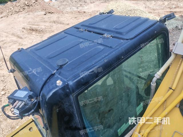 駕駛室頂部俯視(上車部件) 駕駛室頂部俯視(上車部件)