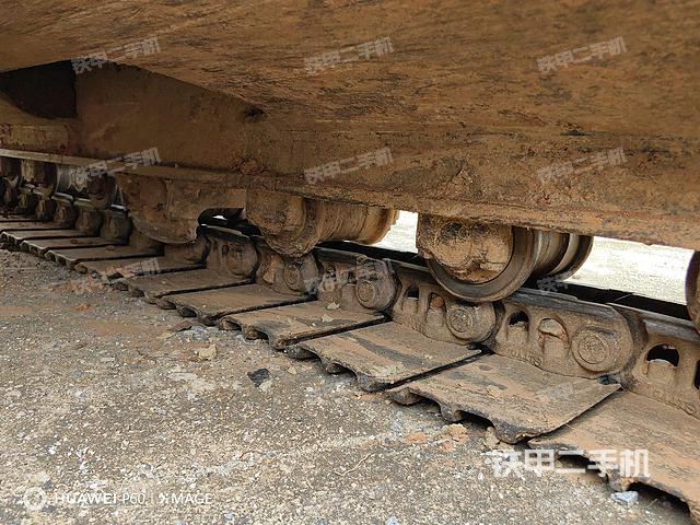 單側(cè)履帶整體（整機(jī)外觀）