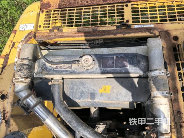 气门室盖螺丝特写（上车部件）