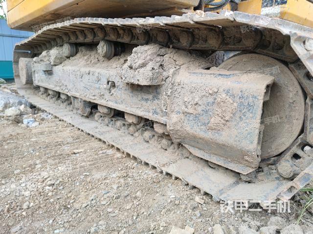 單側(cè)履帶整體（整機(jī)外觀）