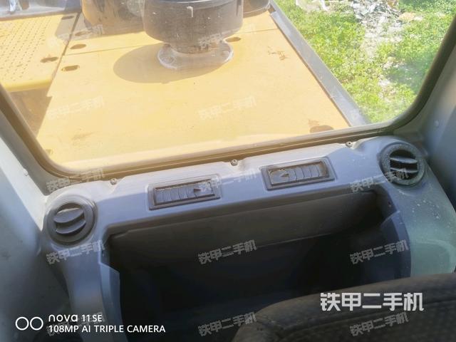 座椅后部（驾驶室部分）