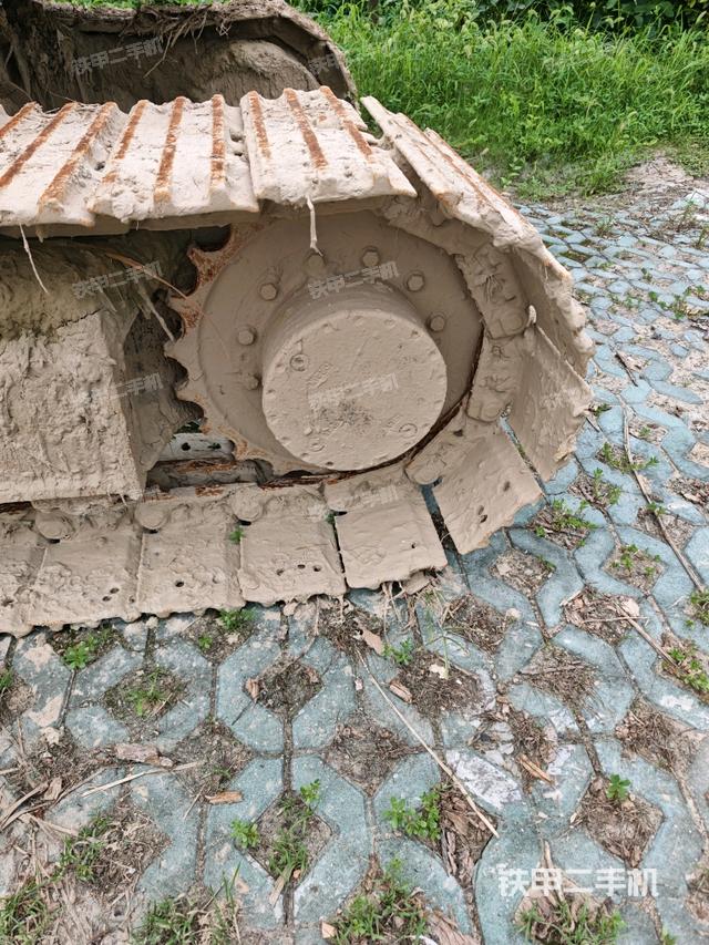 左侧履带整体 （行走机构）