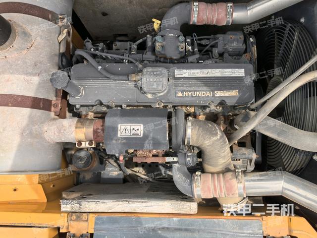 发动机室（上车部件）