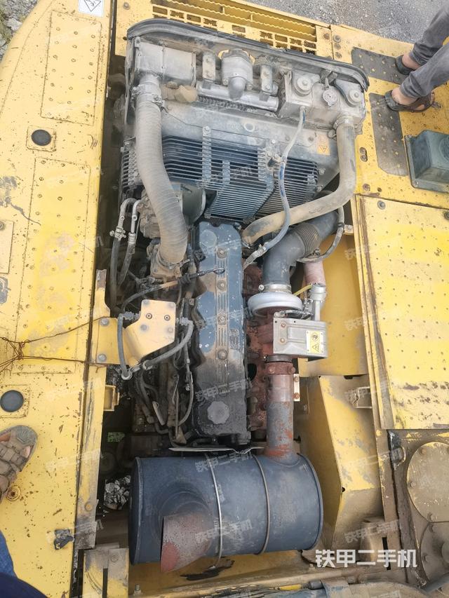 发动机室（上车部件）