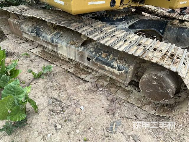 单侧履带整体（整机外观）