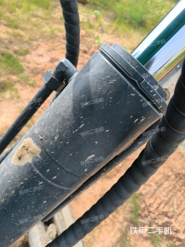 小臂整体右前（工作和回转装置）