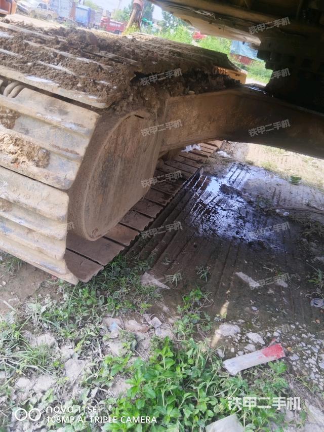 左侧行走马达盖板（行走机构）