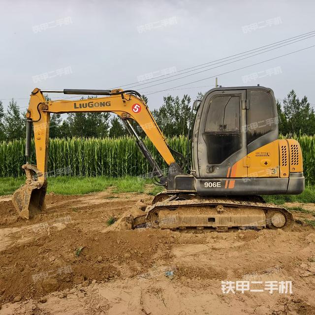 柳工CLG906D挖掘机