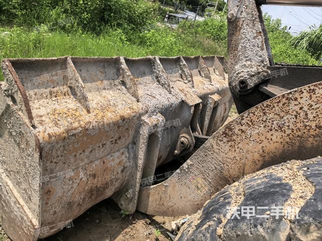 铲斗后45°（工作装置）