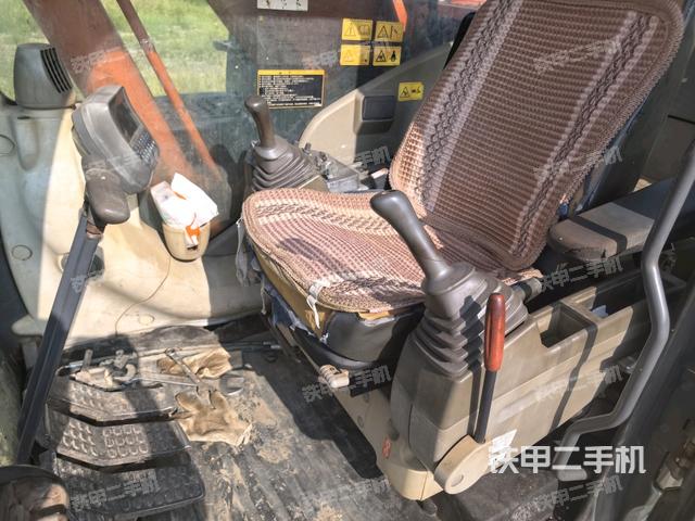 后窗玻璃角標(biāo)（駕駛室部分）