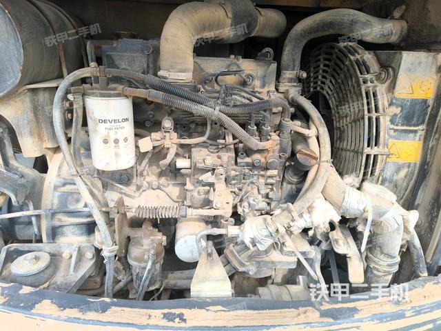 发动机室（上车部件）