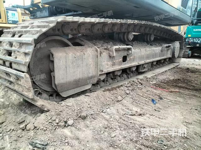 单侧履带整体（整机外观）