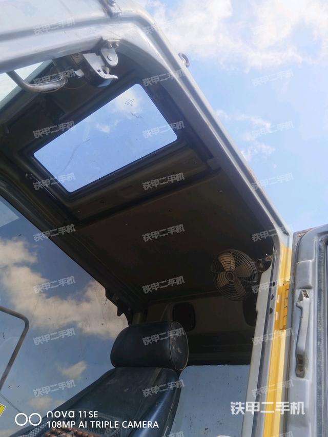 顶棚整体（驾驶室部分）