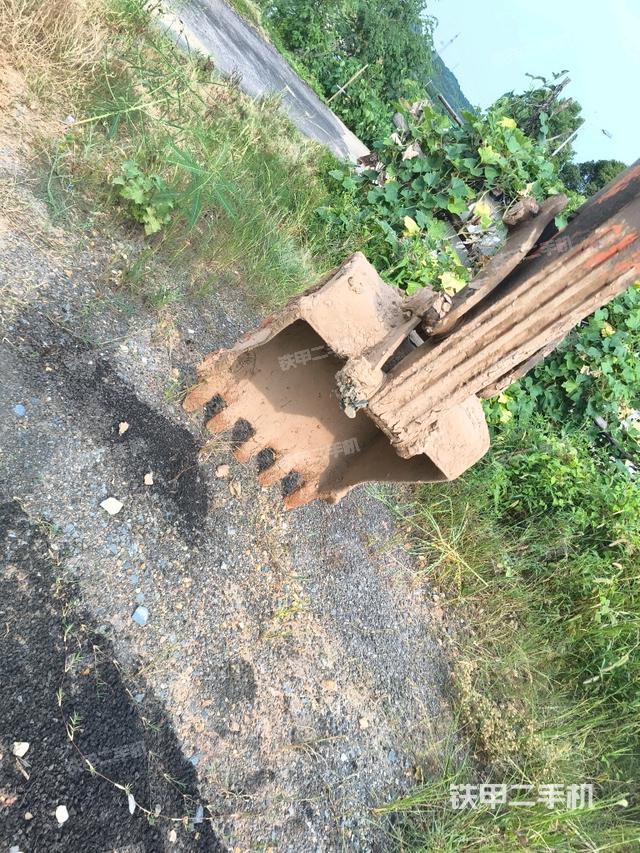 小臂整体右前（工作和回转装置）