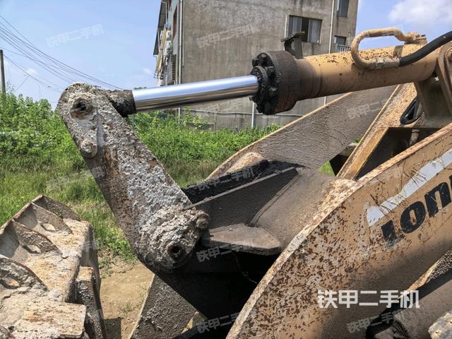 铲斗油缸侧面（工作装置）