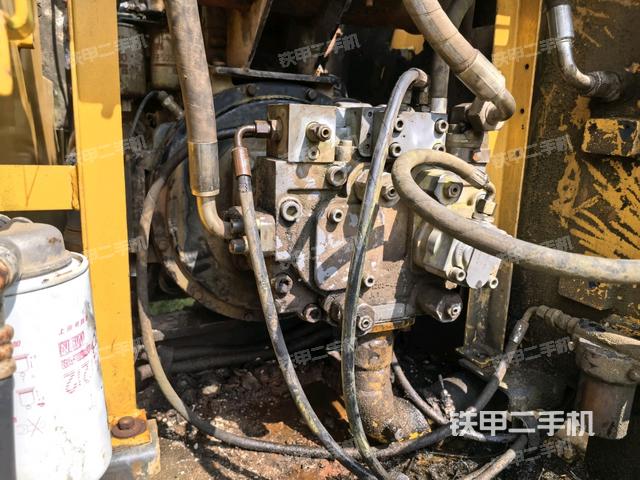 液压泵斜45 右（大件舱室）