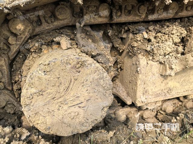 左側(cè)履帶整體?（行走機構(gòu)）