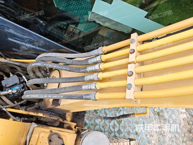 大臂整体 右侧（工作和回转装置）