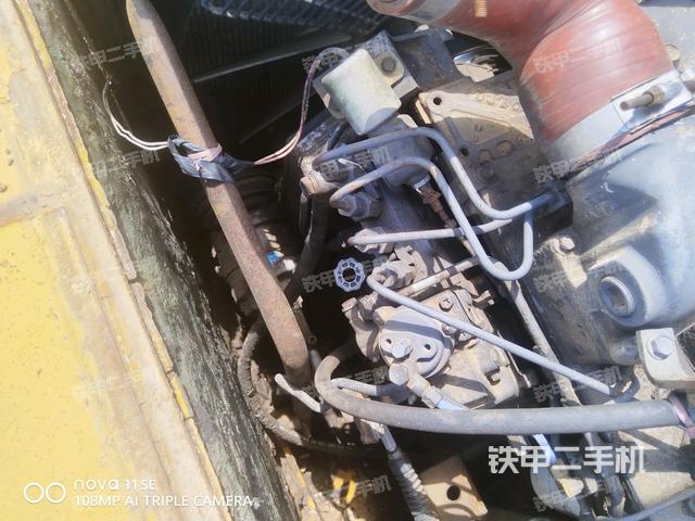 气门室盖螺丝特写（上车部件）