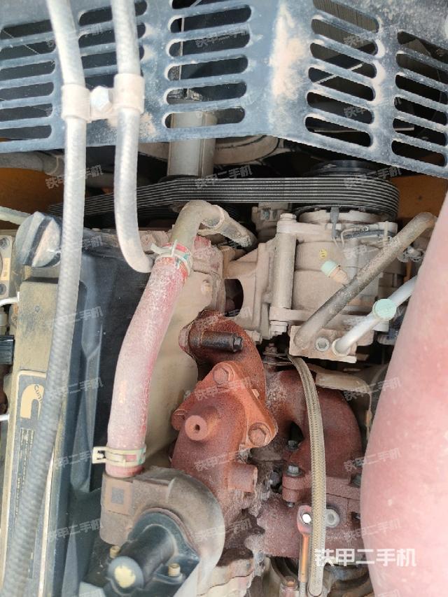 气门室盖螺丝特写（上车部件）