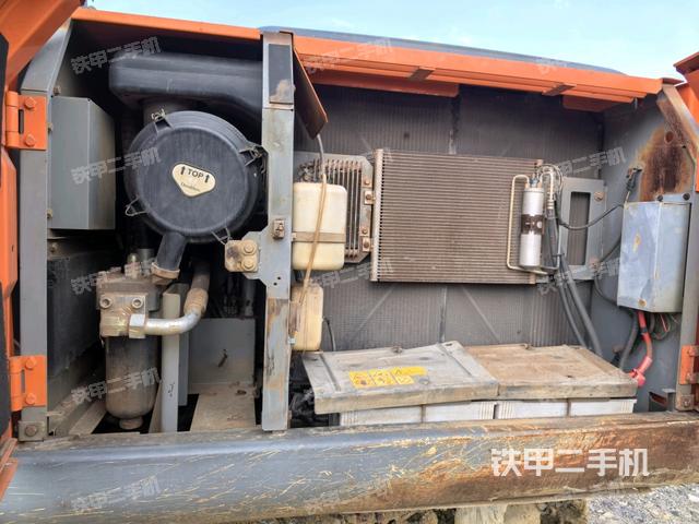 散熱器正面（大件艙室）